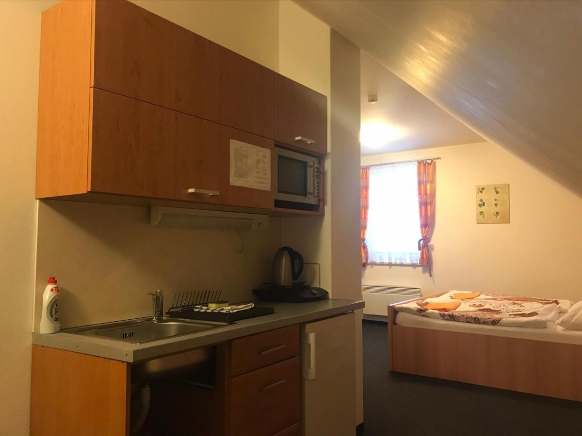 U Jeřába - komplex A Horni Vestonice Pokoj fotografie